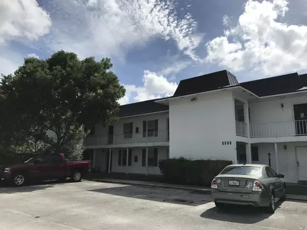 4931 Wedgewood 7 WAY 7, West Palm Beach, FL 33417