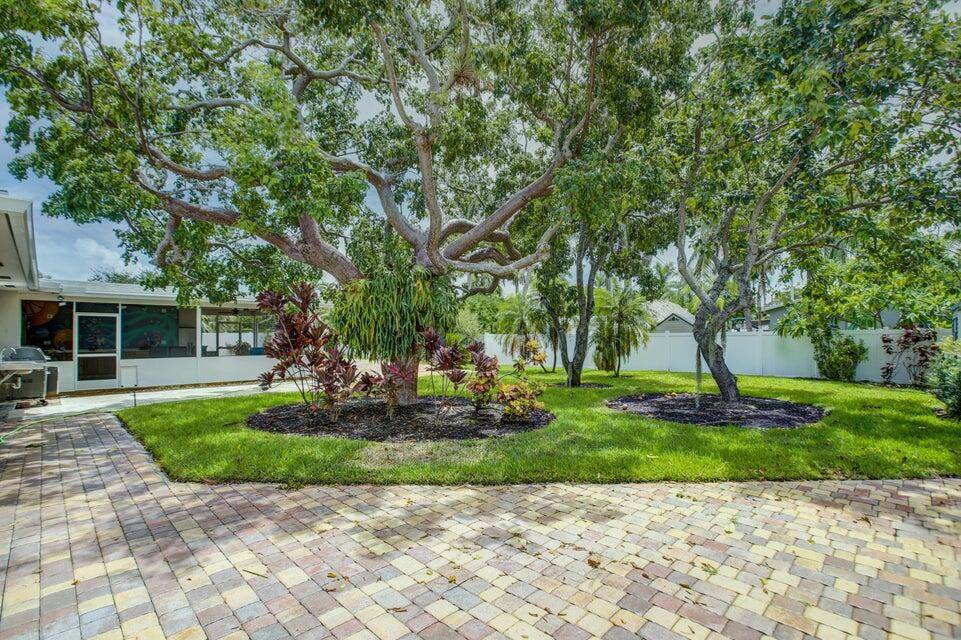 Pompano Beach, FL 33060,914 NE 2nd ST