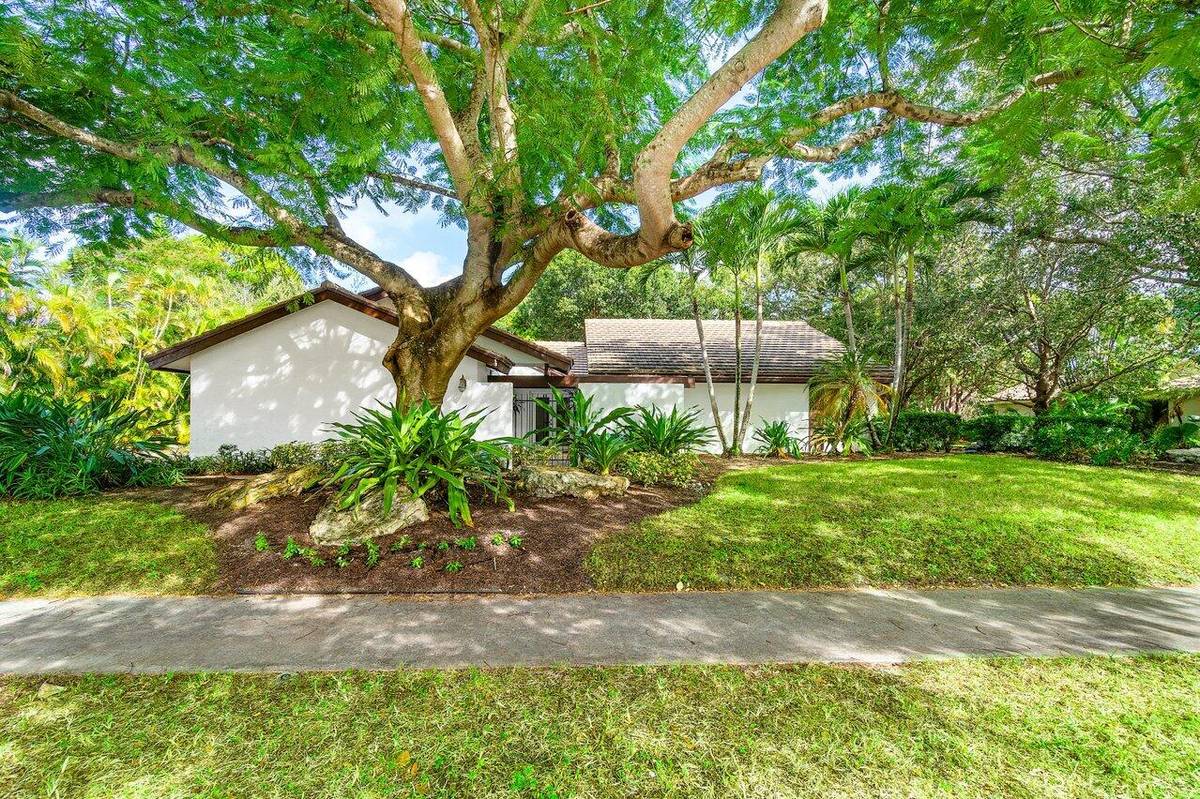 Boca Raton, FL 33431,2423 NW NW Timbercreek CIR