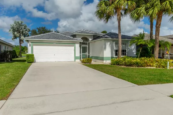 1621 Lakefield North CT, Wellington, FL 33414