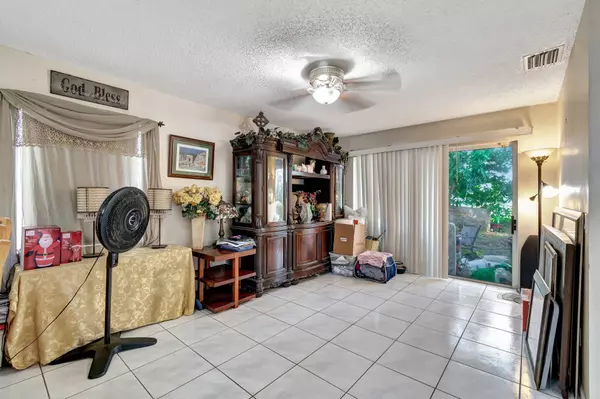 Boynton Beach, FL 33472,8557 Windy CIR