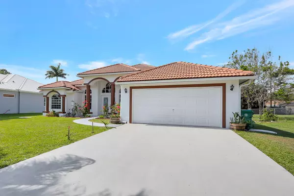 Port Saint Lucie, FL 34952,2255 SE Powell CT