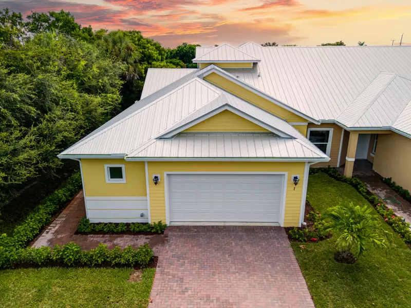 1805 Bridgepointe CIR 1, Vero Beach, FL 32967