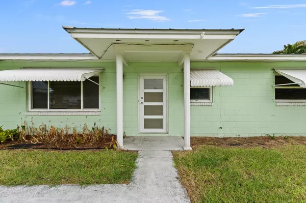 1154 Bayshore DR, Fort Pierce, FL 34949