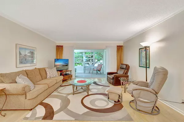 6600 S Oriole BLVD 2010, Delray Beach, FL 33446