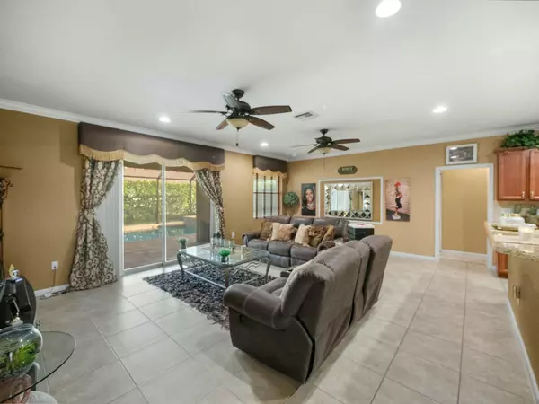 West Palm Beach, FL 33411,9291 Silent Oak CIR