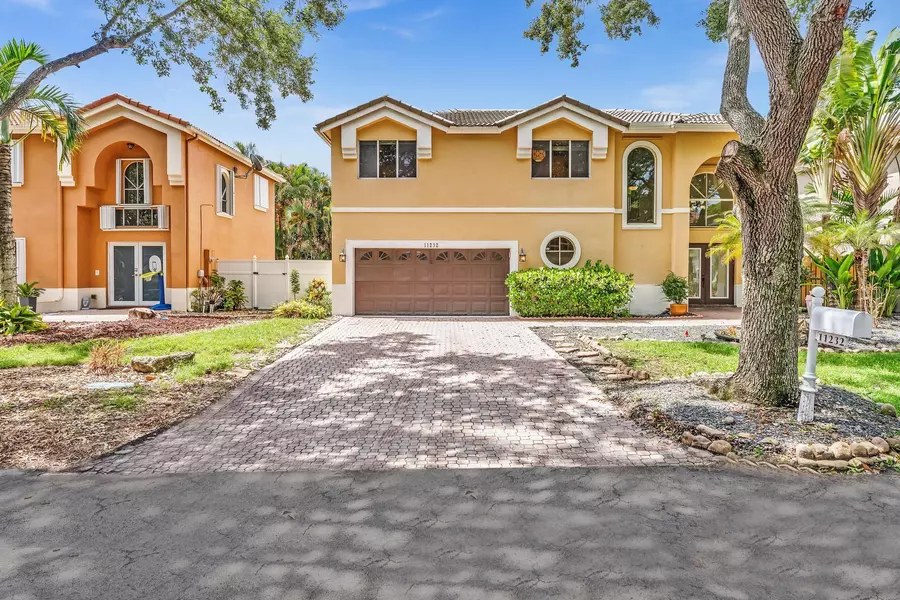 11232 Roundelay RD, Cooper City, FL 33026