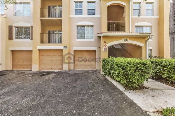 4171 San Marino BLVD 104, West Palm Beach, FL 33409