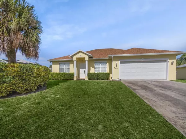 Vero Beach, FL 32962,946 SW SW 18th ST