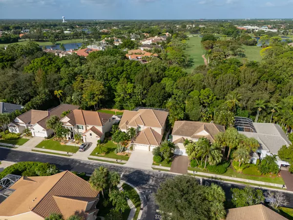 Palm Beach Gardens, FL 33410,157 Oakwood LN