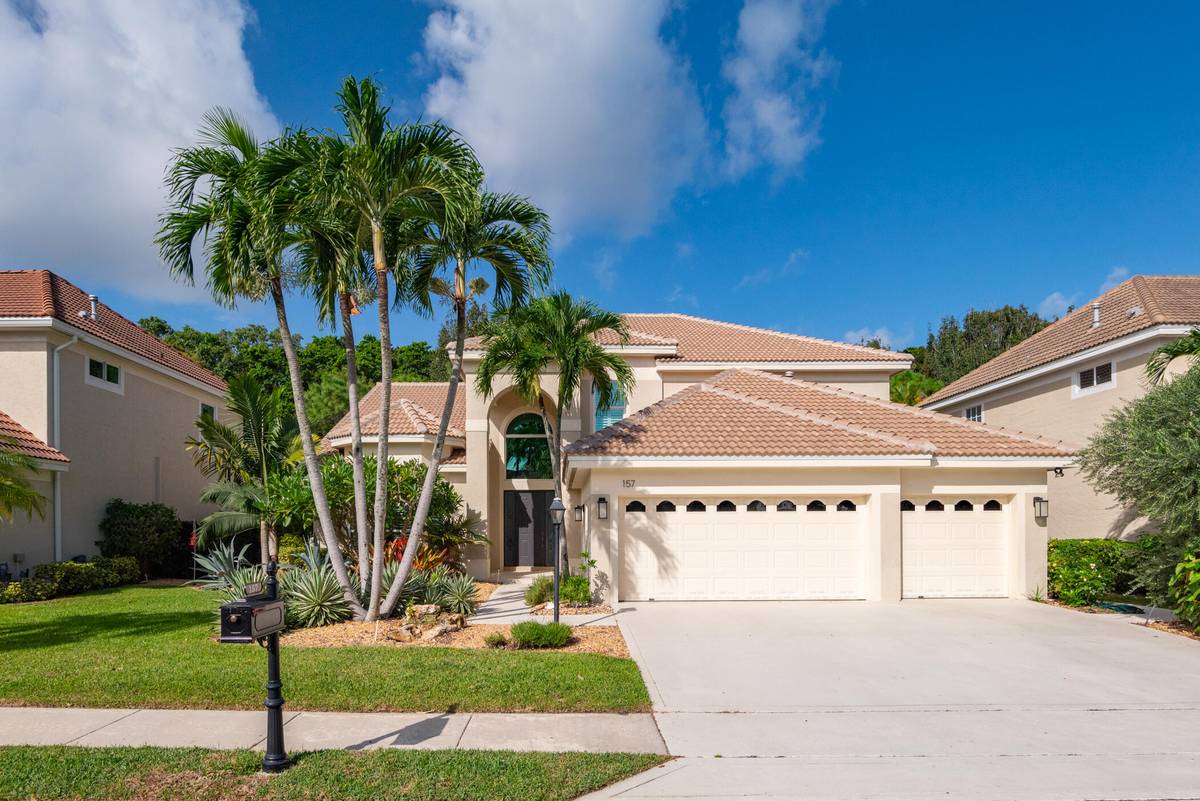 Palm Beach Gardens, FL 33410,157 Oakwood LN