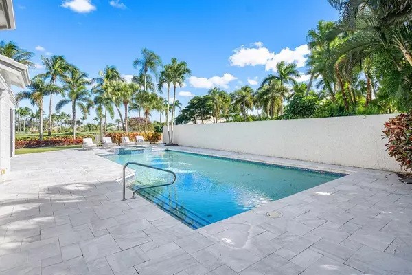 Boca Raton, FL 33496,17170 Coral Cove WAY