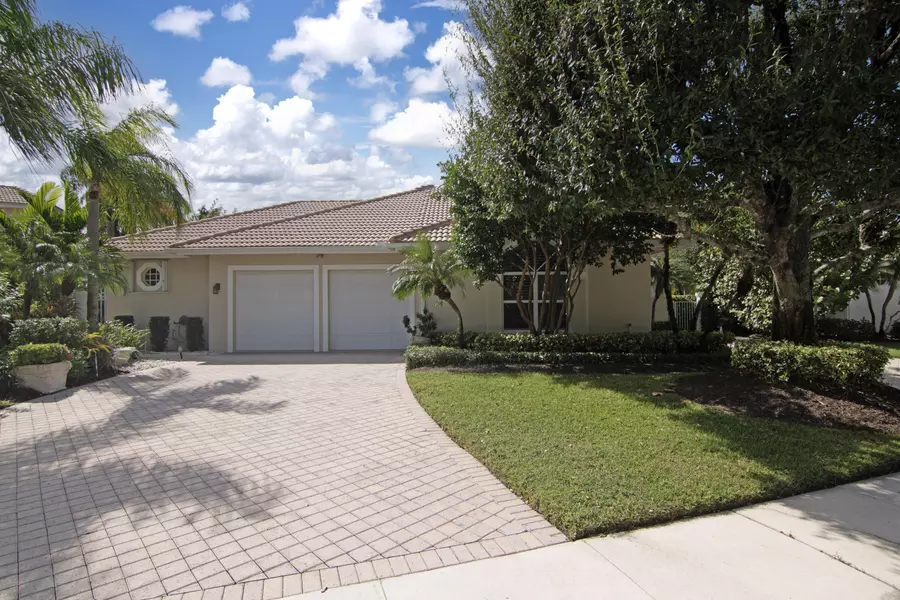 2771 Twin Oaks WAY, Wellington, FL 33414