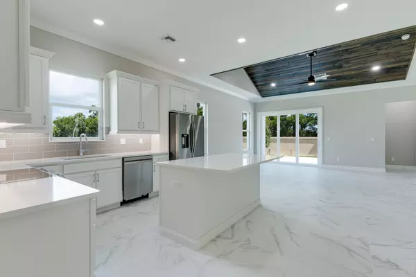 Vero Beach, FL 32967