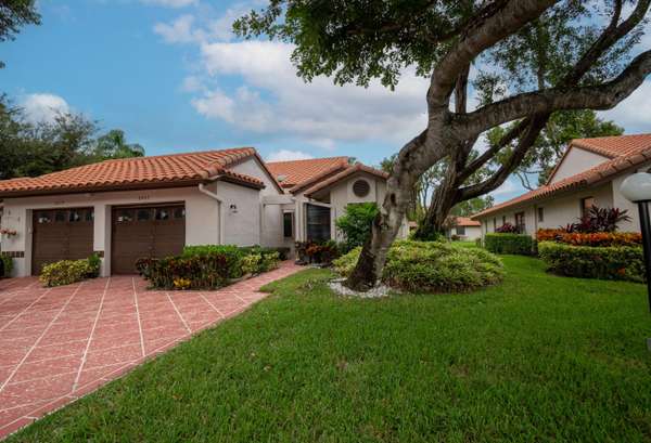 6467 Royal Manor CIR, Delray Beach, FL 33484