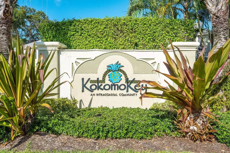 925 Kokomo Key LN, Delray Beach, FL 33483