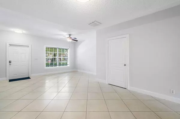 Delray Beach, FL 33483,925 Kokomo Key LN