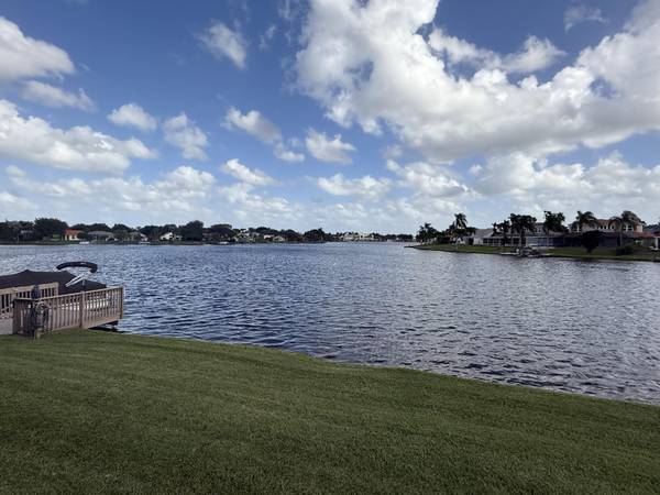 Wellington, FL 33414,12490 Shoreline DR