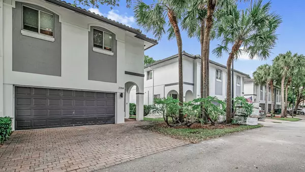 2704 Treasure Cove CIR, Fort Lauderdale, FL 33312