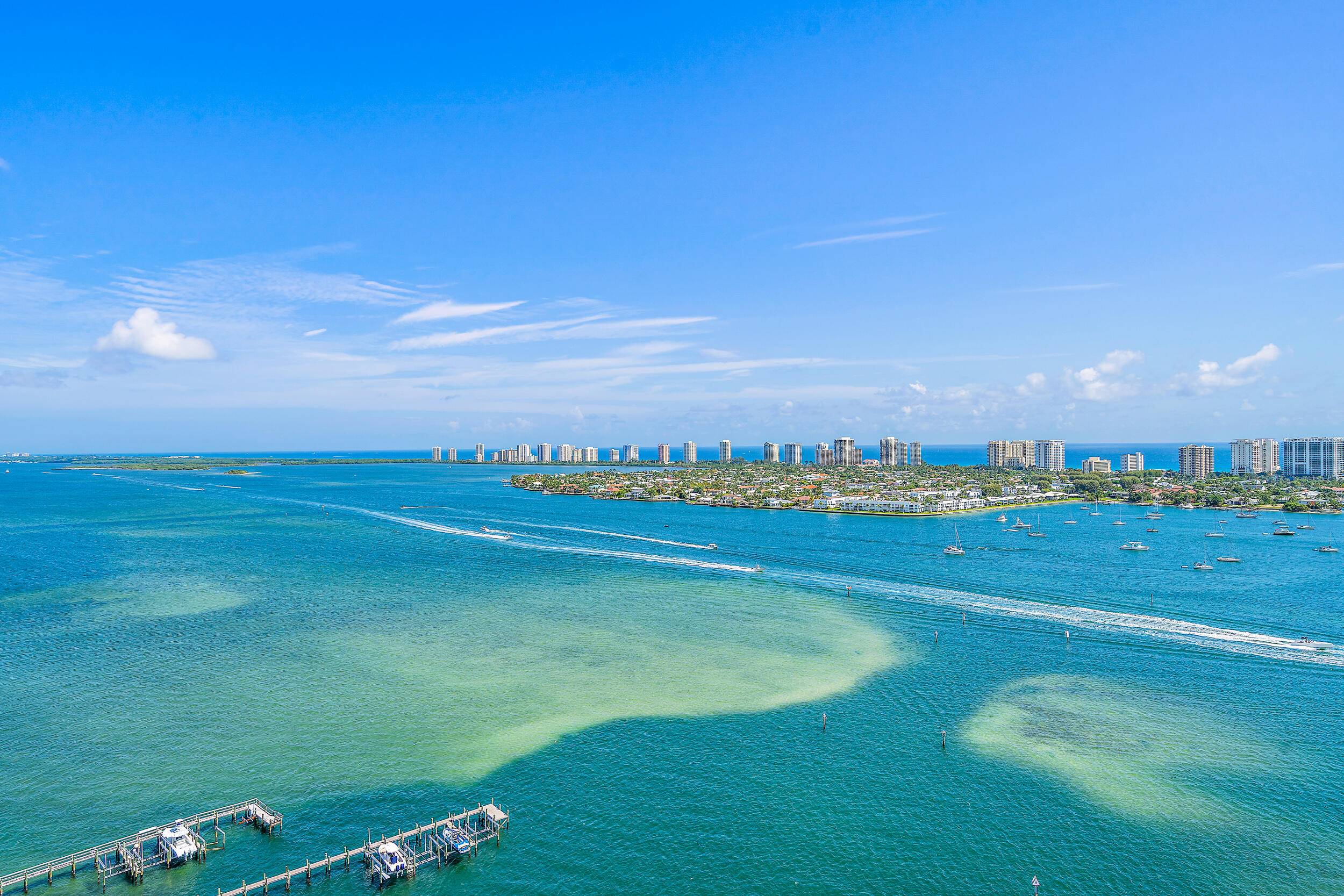 2650 Lake Shore DR 2403, Riviera Beach, FL 33404
