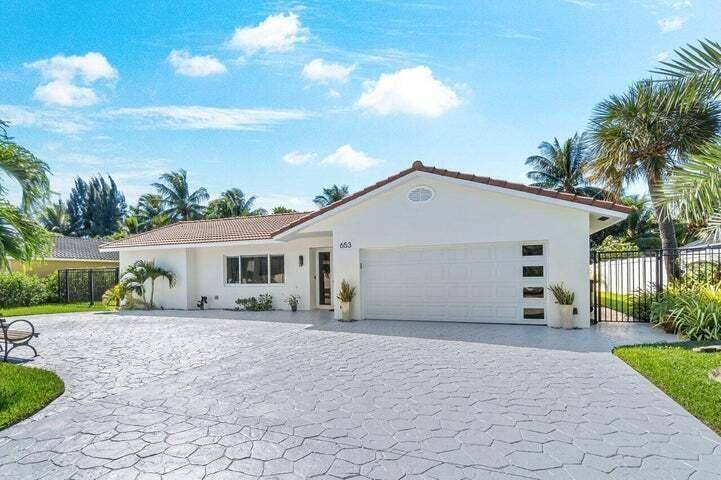 Boca Raton, FL 33486,653 NW 10th CT