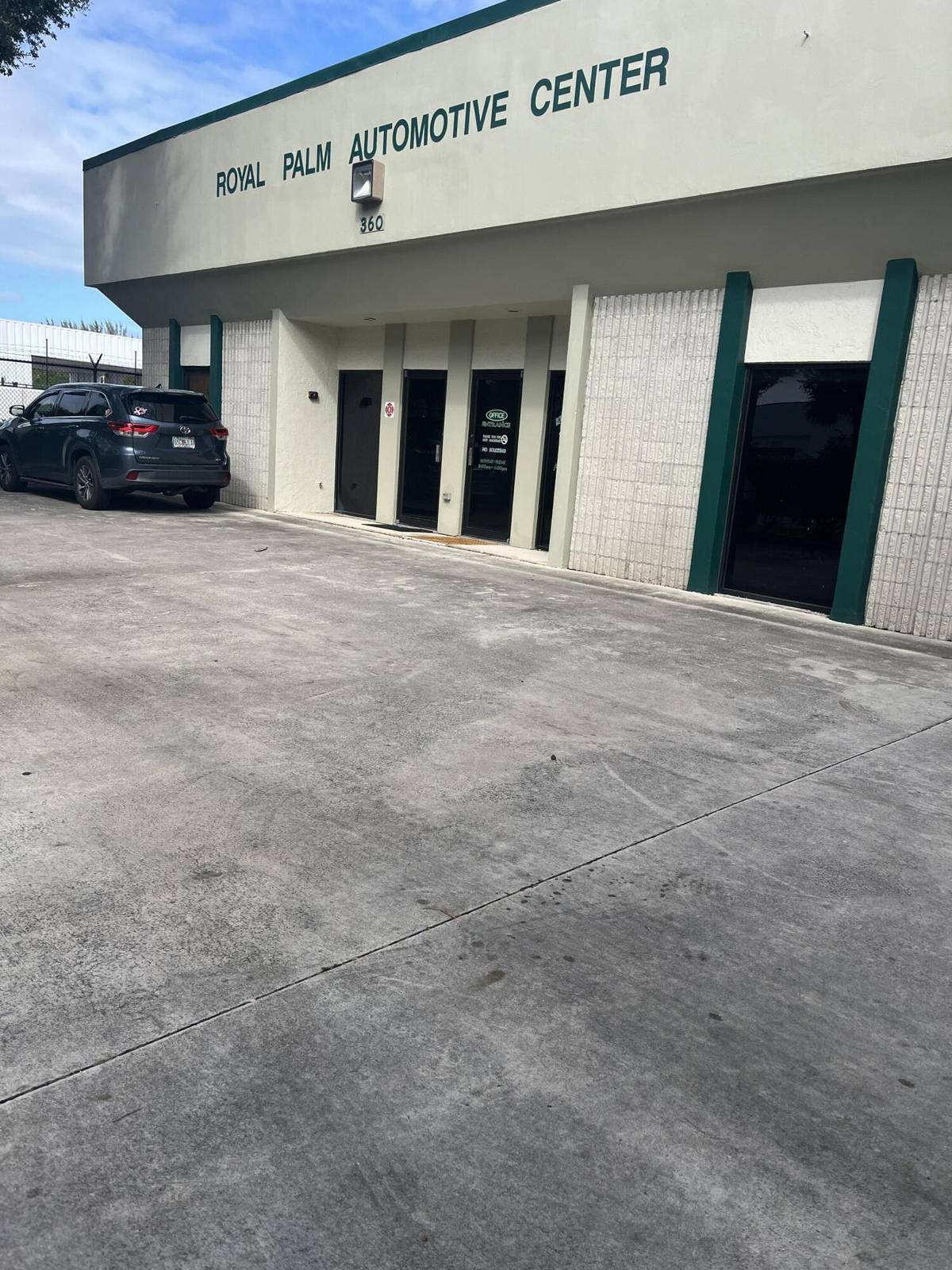 Royal Palm Beach, FL 33411,360 Business Parkway # 1 WAY 1