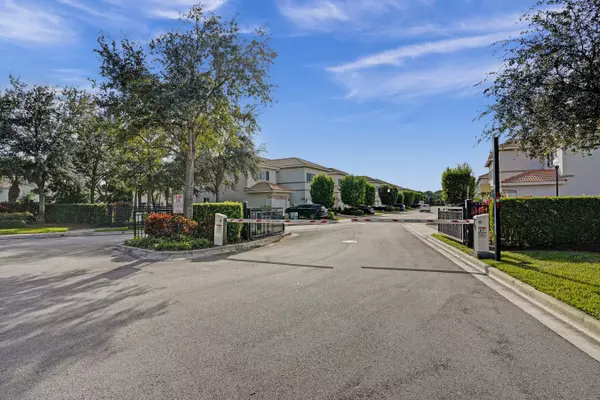 Lake Worth Beach, FL 33461,1120 Vermilion DR