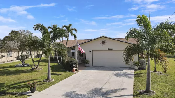 2341 SE Leithgow ST, Port Saint Lucie, FL 34952