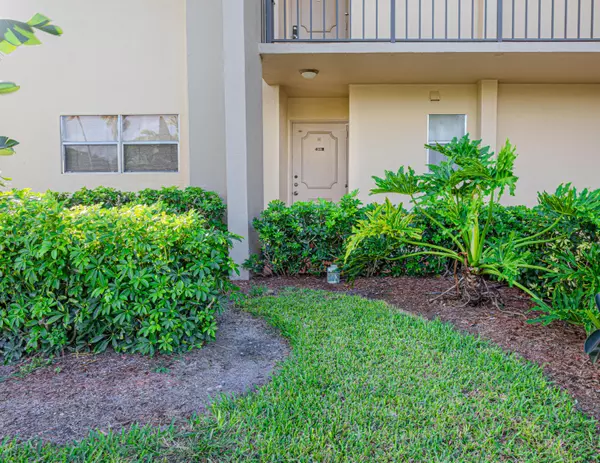 Lake Worth, FL 33467,3755 Via Poinciana 101