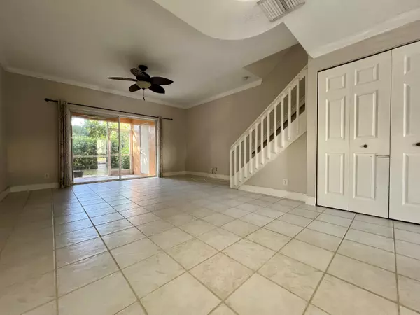 Delray Beach, FL 33483,932 Kokomo Key LN