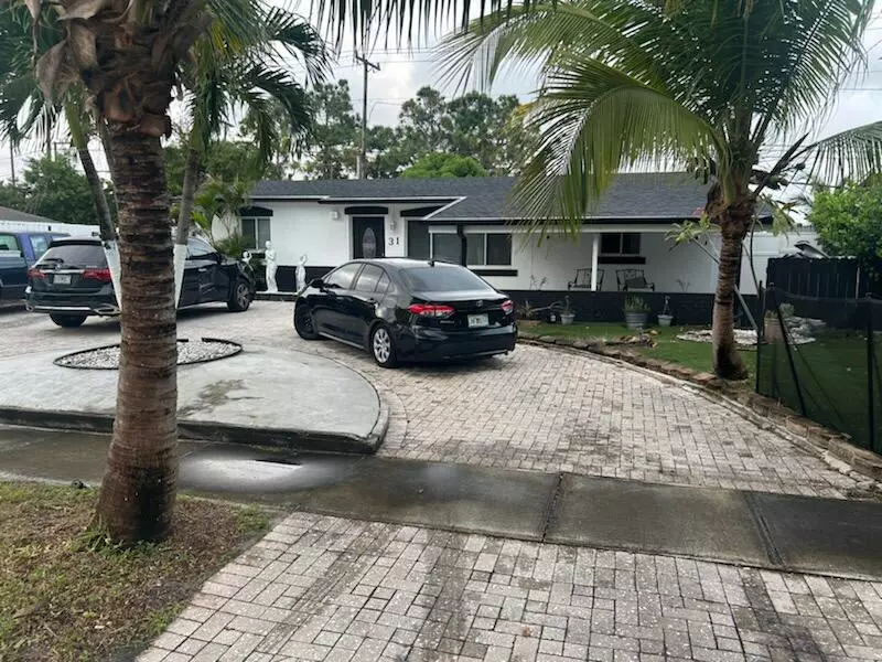 31 SW 23 CT, Pompano Beach, FL 33060