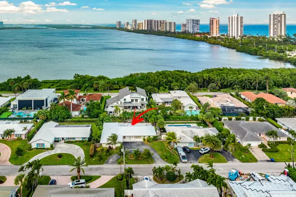 Singer Island, FL 33404,1190 Gulfstream WAY