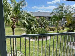 Tequesta, FL 33469,18081 SE Country Club DR 17 Apt 167