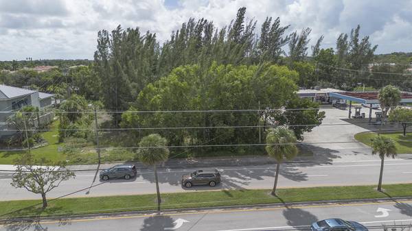 Lake Worth, FL 33467,8826 Lantana RD