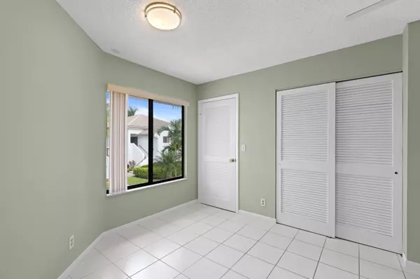 Delray Beach, FL 33446,7599 Glendevon LN 1505