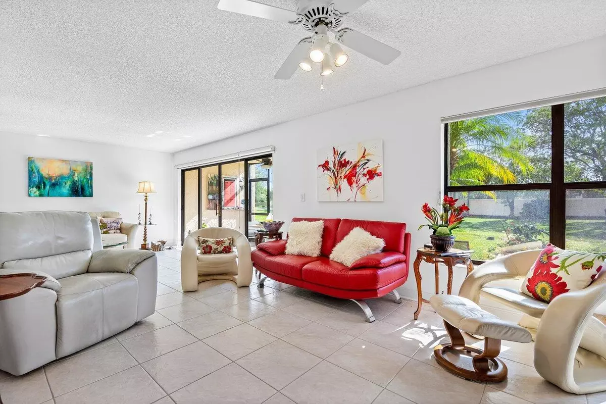 Delray Beach, FL 33484,5021 Oak Hill LN 116