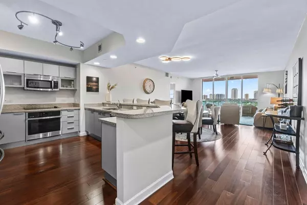 Riviera Beach, FL 33404,2640 Lake Shore DR 908