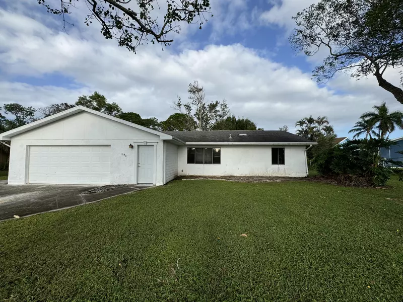 171 NE Twylite TER, Port Saint Lucie, FL 34983