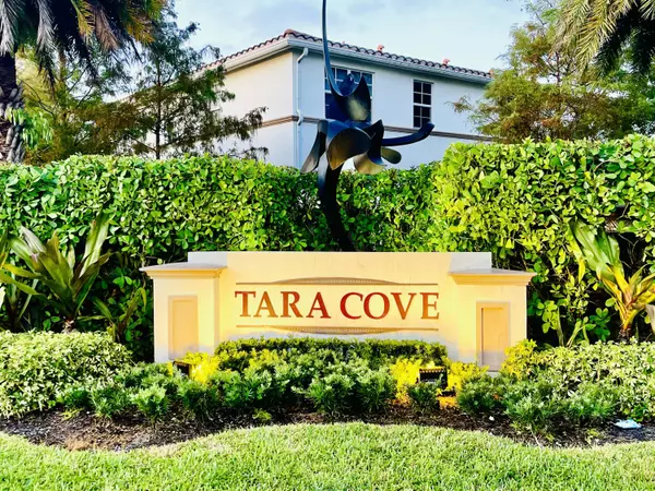 West Palm Beach, FL 33417,4681 Tara Cove WAY