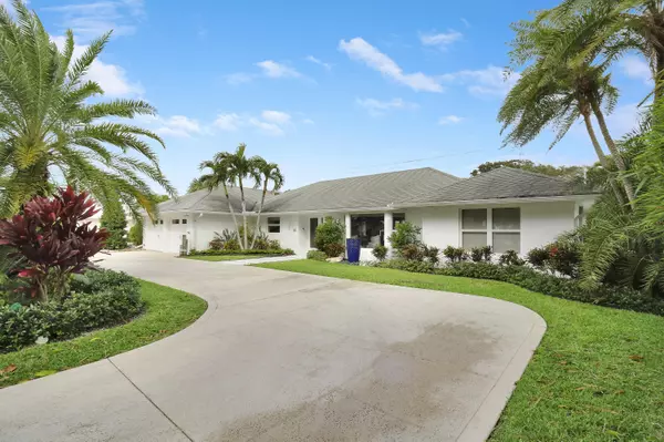 346 Country Club DR, Tequesta, FL 33469