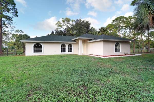 16441 N 87th LN, The Acreage, FL 33470