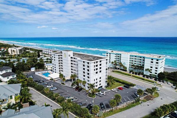 911 Ocean DR 401, Juno Beach, FL 33408