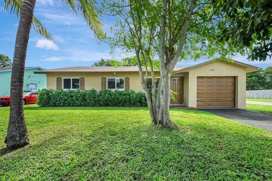 628 SW 3rd AVE, Boynton Beach, FL 33426