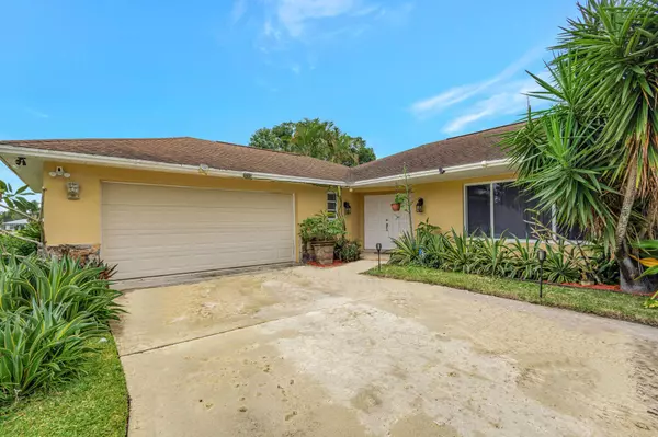 Wellington, FL 33414,12668 Westport CIR