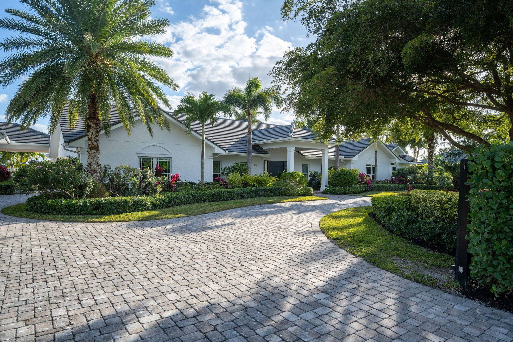 Vero Beach, FL 32963