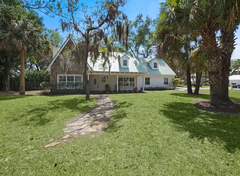 865 SW Magnolia Bluff DR, Palm City, FL 34990