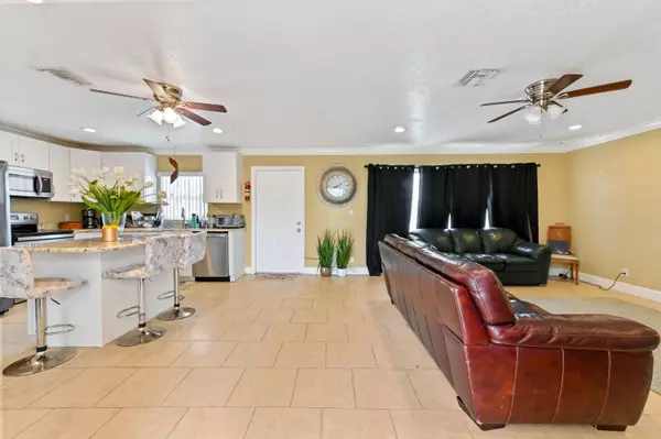 Riviera Beach, FL 33404,2040 W Avenue H