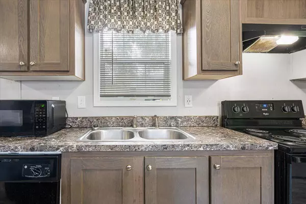 Fort Pierce, FL 34946,4203 N Us Highway 66