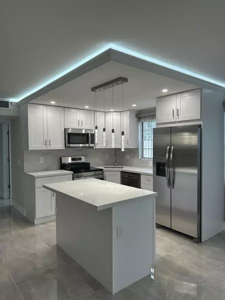 256 Suffolk G, Boca Raton, FL 33434