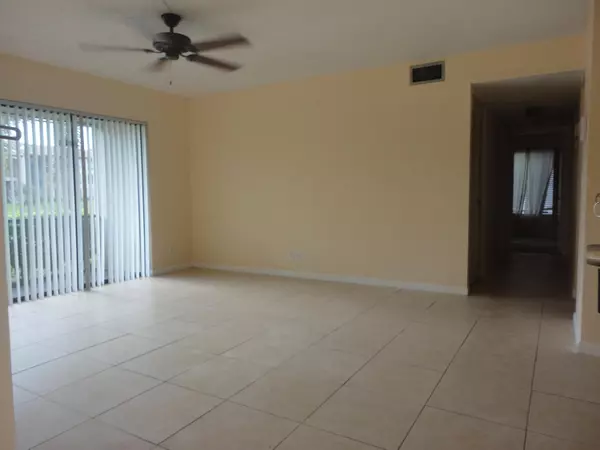 Greenacres, FL 33415,624 Sea Pine WAY E1